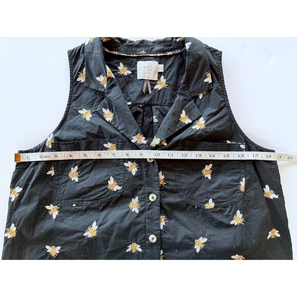 Anthro HD in Paris Embroidered Winnie Bee Sleeveless Button Down Top in Black 6 - Picture 9 of 9